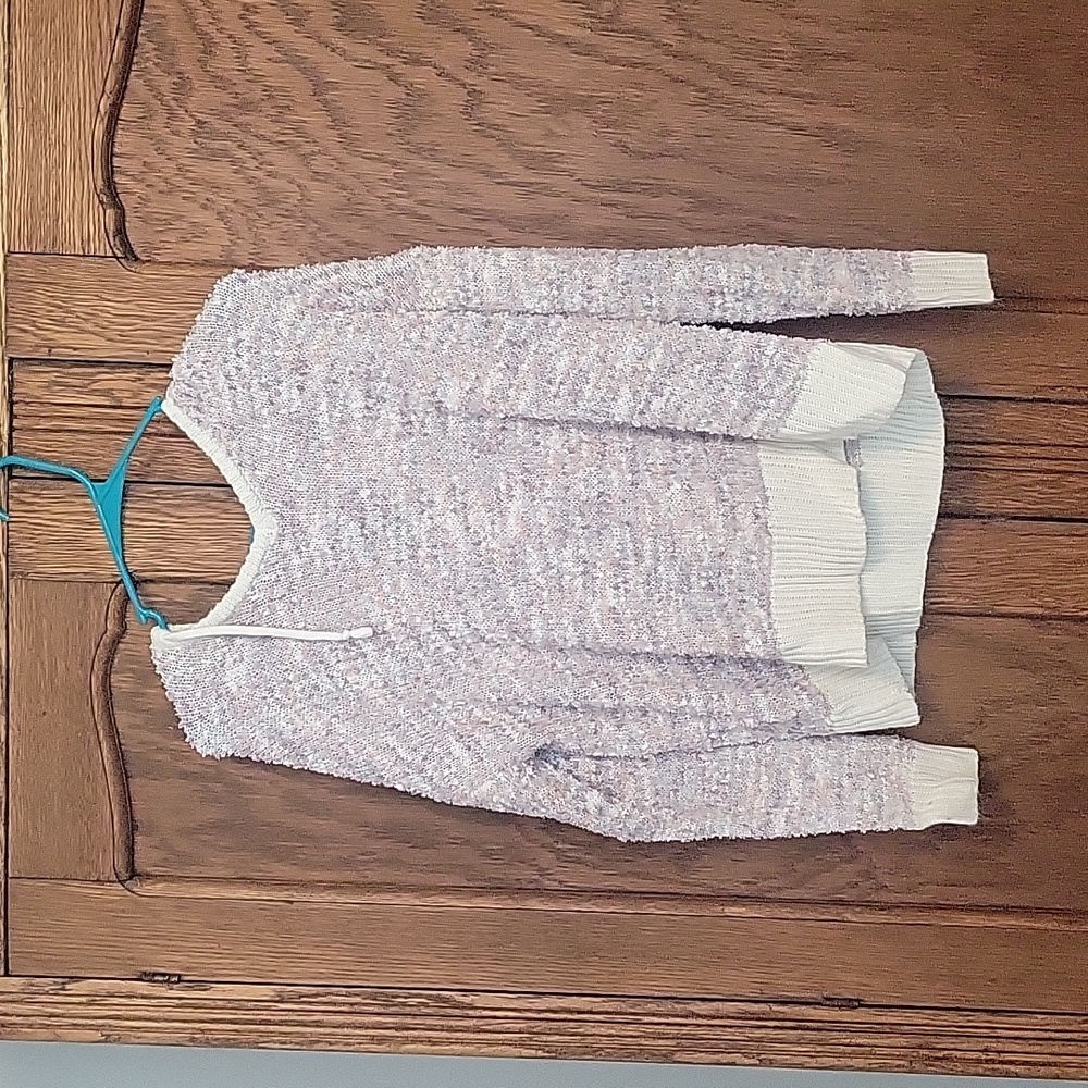 Maurices hooded sweater. Size med. Good shape